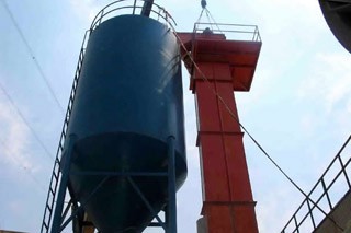 Bucket Hoist